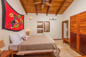 costa-rica-oceanfront-beach-house-rental-playa-grande-casa-costa-palmera-interior-02