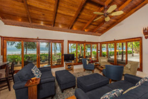 costa-rica-oceanfront-beach-house-rental-playa-grande-casa-costa-palmera-interior-12