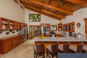 costa-rica-oceanfront-beach-house-rental-playa-grande-casa-costa-palmera-interior-19